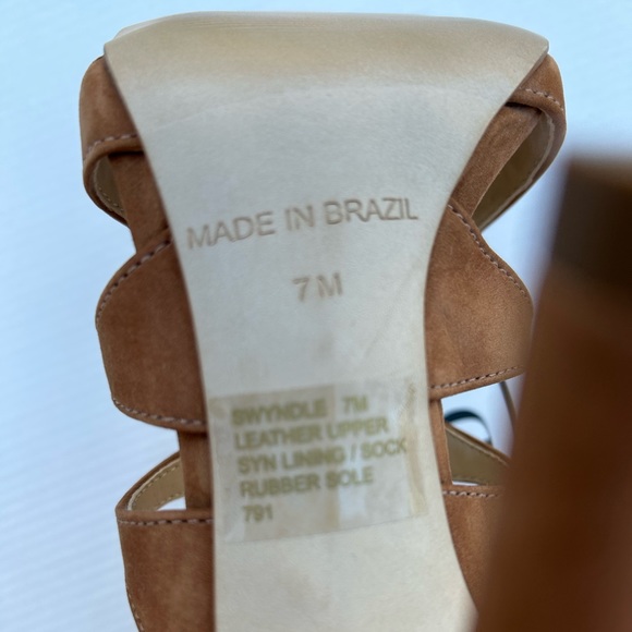 ✨NEW✨Steve Madden NUBUCK LEATHER Tan Cut-Out Heels - Picture 10 of 13